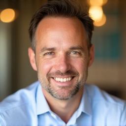 Headshot of Marcus Thorne